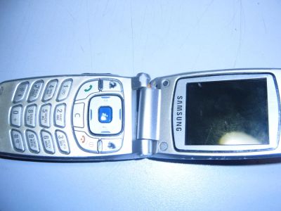 Лот: 4423087. Фото: 1. Samsung S500GSMH не исправный. Кнопочные мобильные телефоны