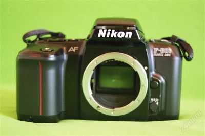 Лот: 1566694. Фото: 1. Film SLR camera Nikon F-601D black... Плёночные зеркальные