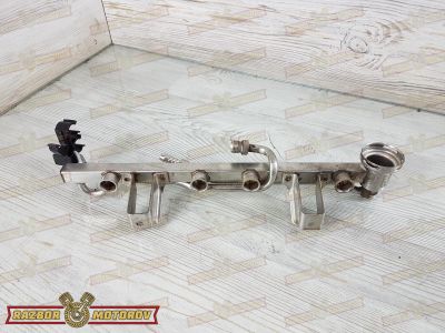 Лот: 23592543. Фото: 1. Топливная рейка Volkswagen Passat... Топливная система