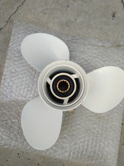 Лот: 16424031. Фото: 1. Винт Yamaha 40-50 12 шаг. Запчасти для лодок, катеров, лодочных моторов