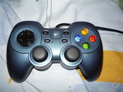Лот: 1330345. Фото: 1. Logitech Rumble Gamepad F510... Рули, джойстики