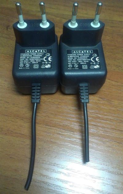Лот: 3741268. Фото: 1. Блок питания Alcatel 4,5V 300mA... Зарядные устройства, блоки питания, адаптеры сетевые для смартфонов