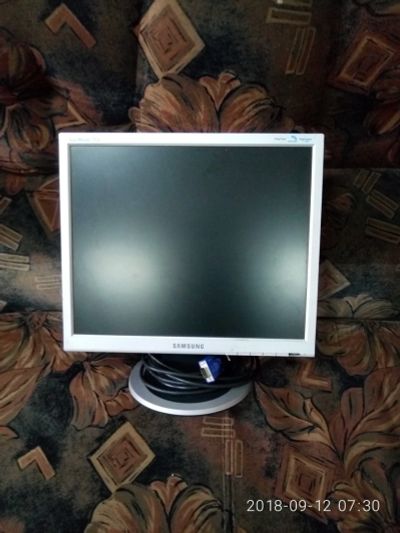 Лот: 12097880. Фото: 1. Монитор syncmaster 710n. Рабочий... ЖК-мониторы