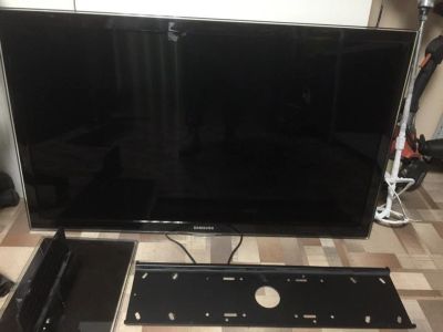 Лот: 12014115. Фото: 1. Телевизор Samsung UE40D6100SW. Телевизоры