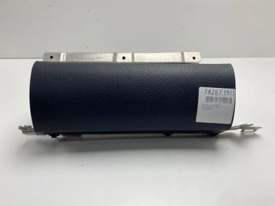 Лот: 21111909. Фото: 1. Накладка на торпедо Audi A8 1998... Кузов