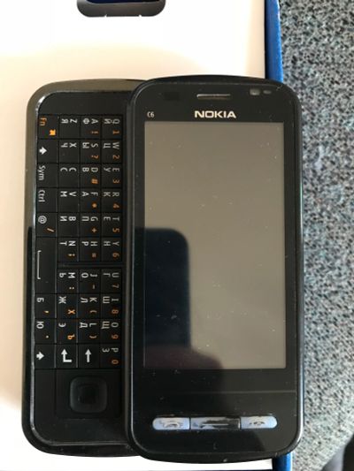 Лот: 11633075. Фото: 1. nokia c6. Кнопочные мобильные телефоны