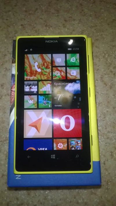 Лот: 4977799. Фото: 1. Nokia Lumia 1020 + фоточехол Nokia... Смартфоны