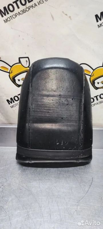 Лот: 22463288. Фото: 1. Сиденье пассажира Suzuki gsx 600... Запчасти