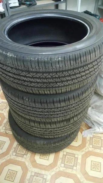 Лот: 11450844. Фото: 1. Шины Bridgestone 265/50R20 в отличном... Шины