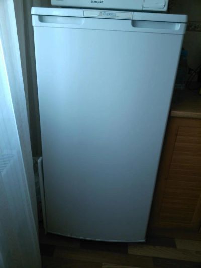 Лот: 8103442. Фото: 1. Холодильник Бирюса 10С-1. Холодильники, морозильные камеры