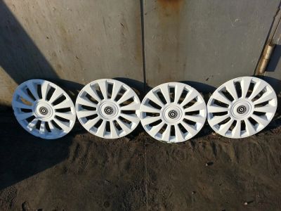 Лот: 6351335. Фото: 1. Колпаки белые R14. Колпаки