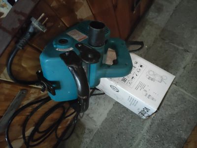 Лот: 16275615. Фото: 1. Щеточная шлифмашина Makita 9741. Электроинструмент
