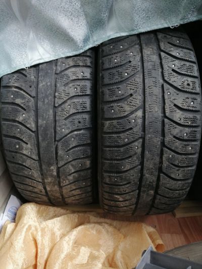 Лот: 13736879. Фото: 1. шины пара Bridgestone. Шины