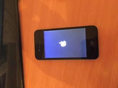 Лот: 4555797. Фото: 1. Apple Iphone 4 8gb. Смартфоны