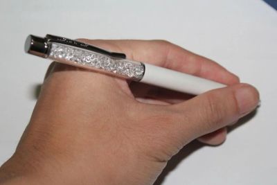 Лот: 6617405. Фото: 1. Шариковая ручка - стилус с кристаллами... Ручки шариковые, перьевые