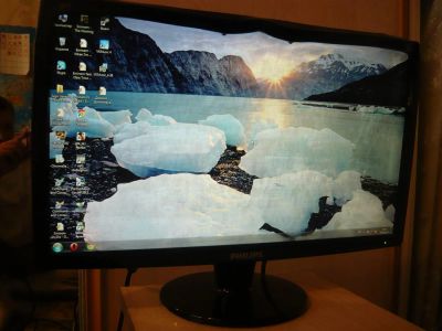 Лот: 3135085. Фото: 1. Philips 201E. ЖК-мониторы