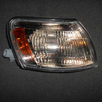 Лот: 4764173. Фото: 1. Габарит правый для автомобиля... Оптика и освещение