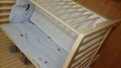 Лот: 5220287. Фото: 1. детская кроватка гандылян продам. Детские кровати и кроватки