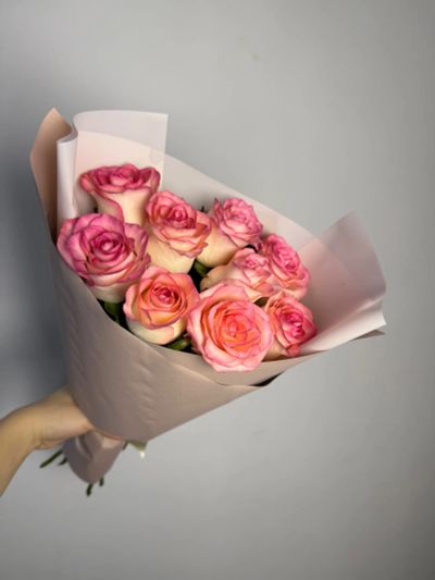 Лот: 25899856. Фото: 1. 2. Букет из 9 розовых роз быстрые... Свежие цветы