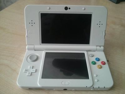 Лот: 7681667. Фото: 1. New Nintendo 3ds 16гб прошита. Игровые приставки, консоли