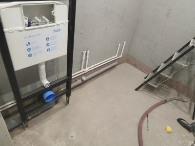 Лот: 25897417. Фото: 1. Проштробить и утопить в стену... Водопроводные и канализационные трубы