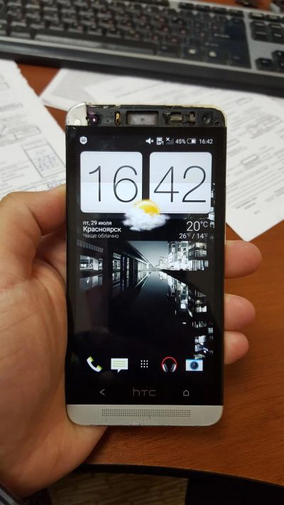 Лот: 7922426. Фото: 1. HTC One M7 32Gb белый. Смартфоны