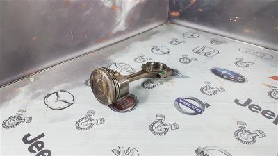 Лот: 23589714. Фото: 1. Шатун Toyota Voxy 2ZR-FXE 13201-39185. Двигатель и элементы двигателя