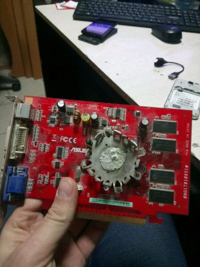 Лот: 15251288. Фото: 1. Видеокарта ASUS Radeon EAX550HM... Видеокарты