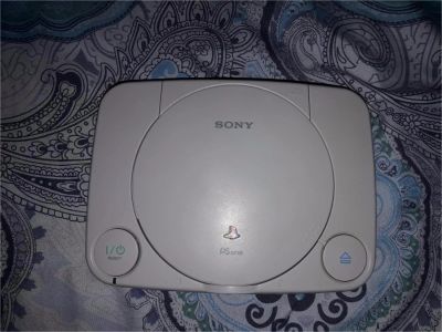 Лот: 8603841. Фото: 1. Консоль Sony PlayStation One... Другое (игровые консоли)