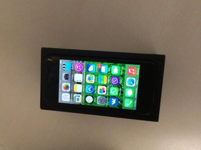 Лот: 4299954. Фото: 1. Apple Iphone 5 16gb + куча чехлов. Смартфоны