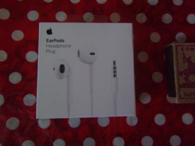 Лот: 18627951. Фото: 1. Наушники новые Apple. Наушники, гарнитуры