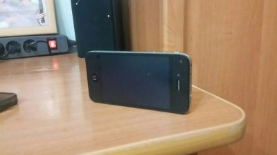 Лот: 6901938. Фото: 1. iPhone 4. Смартфоны