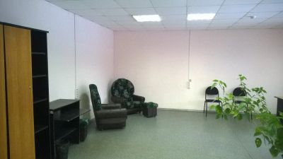 Лот: 8864661. Фото: 1. Сдам часть офиса - 10 м2 в соаренду. Нежилое