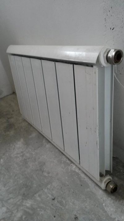 Лот: 10254904. Фото: 1. Радиаторы б/у. Радиаторы отопления, полотенцесушители