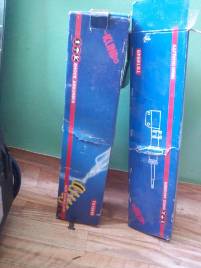 Лот: 8003298. Фото: 1. Стойки задние для nissan sunny. Ходовая, подвеска, рулевое управление