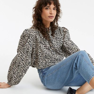 Лот: 25032982. Фото: 1. Блузка LaRedoute. Другое (одежда, обувь, галантерея)