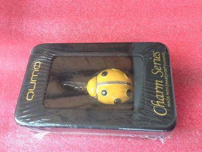 Лот: 4754601. Фото: 1. Флешка Qumo Charm Series Ladybird... USB-флеш карты