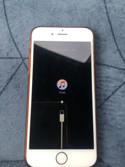 Лот: 20985462. Фото: 1. Iphone 6 или 6s. Смартфоны