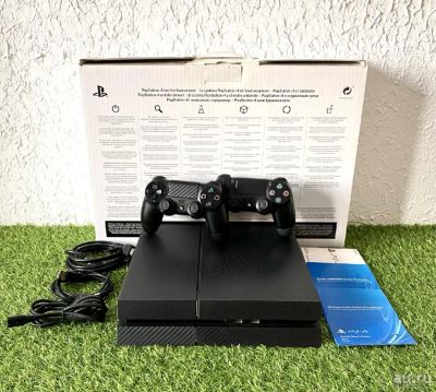 Лот: 17581868. Фото: 1. PlayStation 4 (7.55) + 2 Джостика... Игровые приставки, консоли