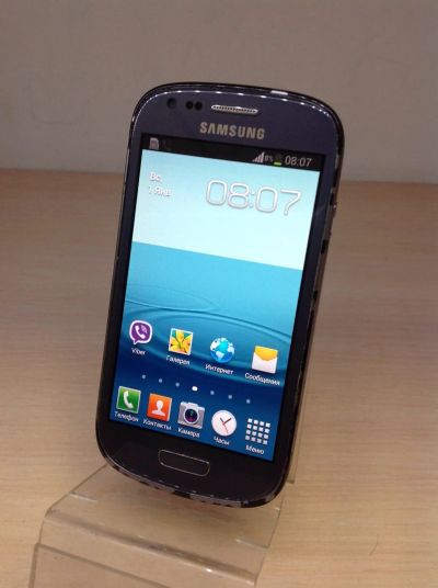 Лот: 14486877. Фото: 1. Смартфон Samsung Galaxy S III... Смартфоны