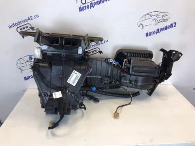 Лот: 21708049. Фото: 1. корпус отопителя Skoda Octavia... Двигатель и элементы двигателя