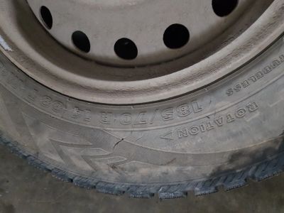 Лот: 19677404. Фото: 1. Nokian hakkapelita 4 + диски r14... Шины на дисках