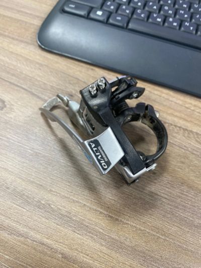 Лот: 17885611. Фото: 1. Переключатель передний shimano... Запчасти