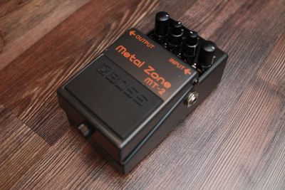 Лот: 6401800. Фото: 1. Boss metal zone mt-2 !!!. Гитарные эффекты и комбоусилители