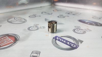 Лот: 23585913. Фото: 1. Толкатель ТНВД BMW X5 S63B44 11327601233. Топливная система