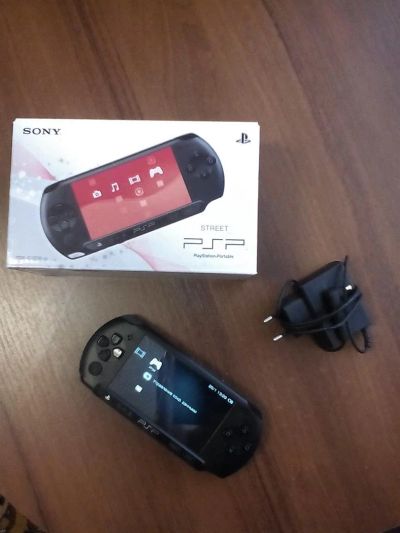 Лот: 3641373. Фото: 1. PSP. Игровые приставки, консоли