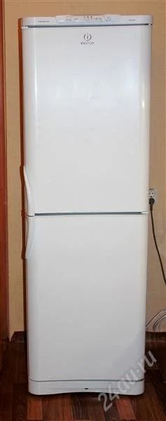 Лот: 1409155. Фото: 1. Холодильник Indesit. Холодильники, морозильные камеры