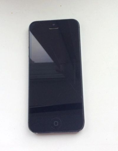 Лот: 6111907. Фото: 1. iPhone 5. Смартфоны