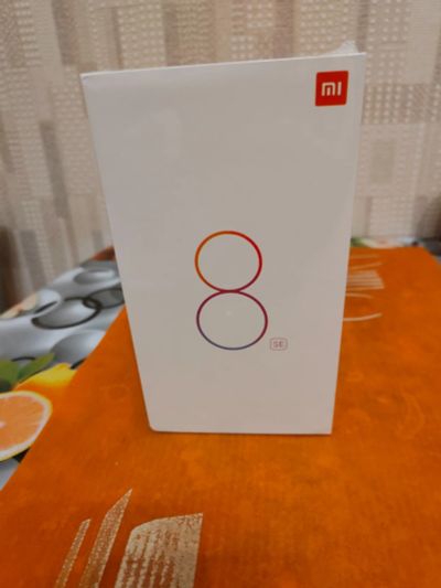 Лот: 18322012. Фото: 1. Xiaomi mi 8 se. Смартфоны