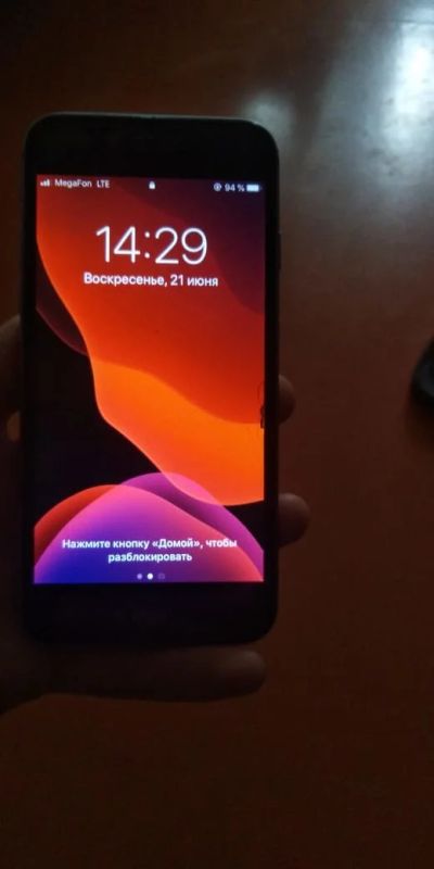 Лот: 16185636. Фото: 1. iPhone 6s 16 Gb. Смартфоны